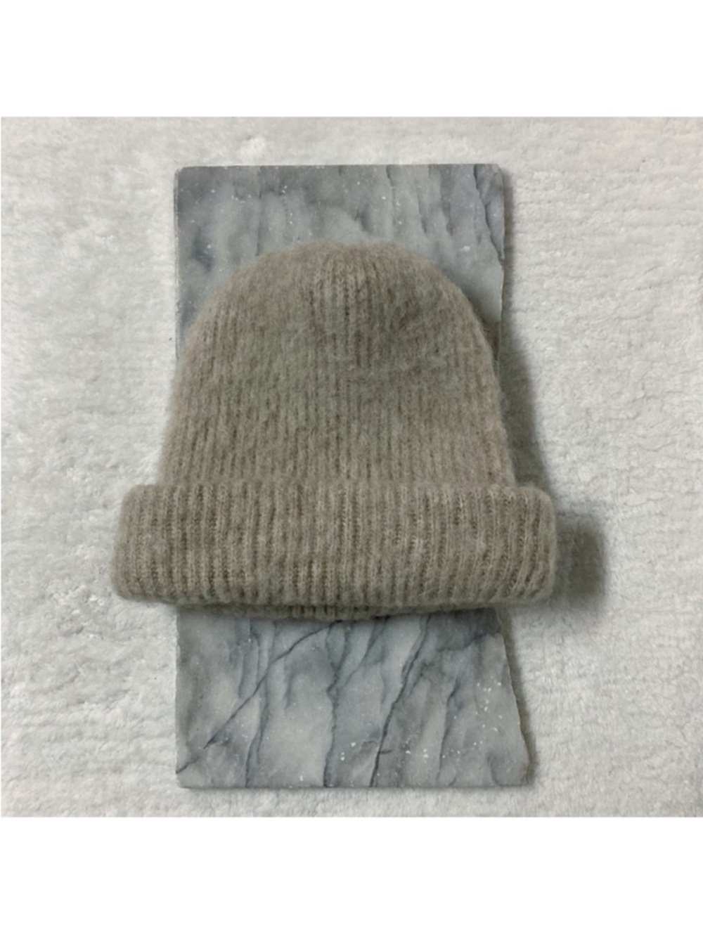 Hilda Ltd. Vintage 1970s 100% Pure Wool Toque Made in Iceland Light Tan